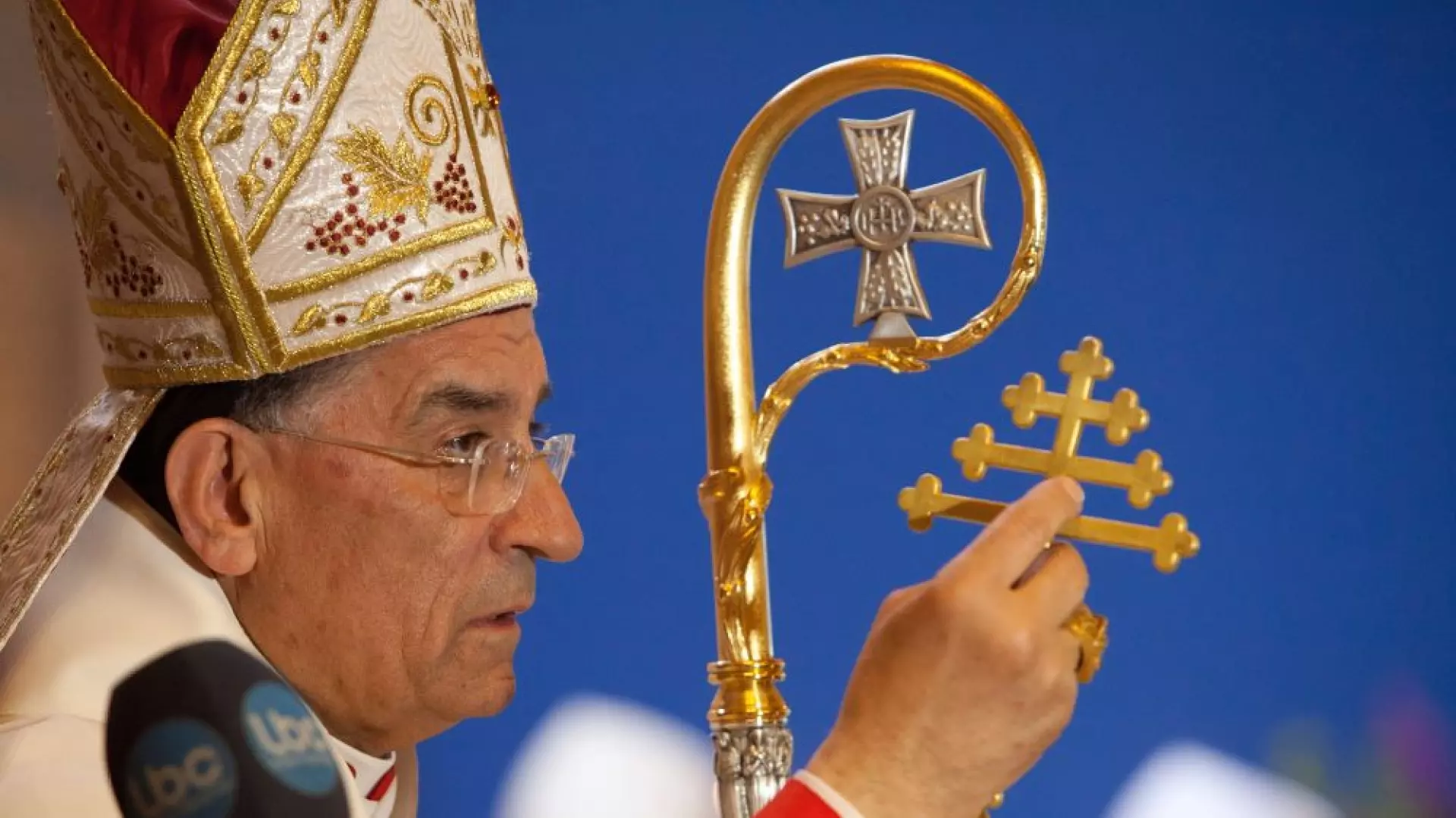 Maronite Patriarch holding the Antiochene Cross